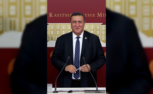 CHP'li Gürer: “Üniversite mezunu işsizlerin kredi borçları ertelensin”