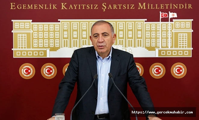 CHP'li Gürsel Tekin: Metrosu olmayan "Dünyanın en büyük havalimanı"