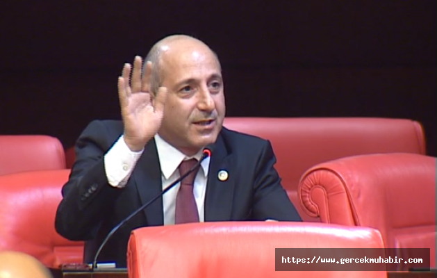 CHP’li Öztunç: Parmak Sallayarak Mı Örnek Olacaksınız?