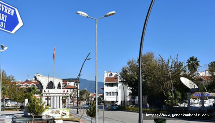 Marmaris'te Kenan Evren Bulvarı'nın adı Bülent Ecevit Bulvarı olarak değiştirildi
