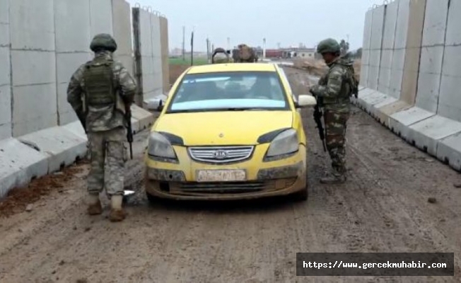 MSB: Mehmetçik Tel Abyad'da yol kontrol noktası inşasını tamamladı