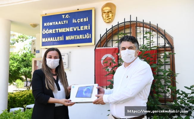 Konyaaltı'nda 4 ayda 448 kg atık yağ toplayan muhtar ödüllendirildi