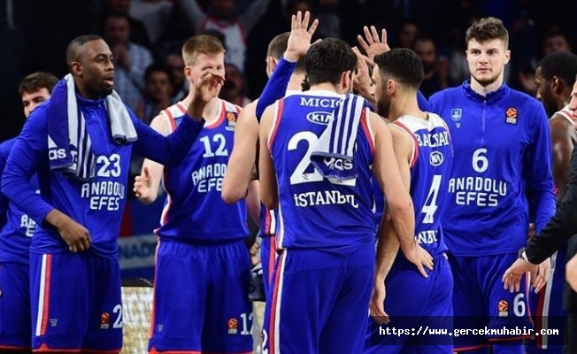 Anadolu Efes'te bir basketbolcunun Koronavirüs testi pozitif çıktı