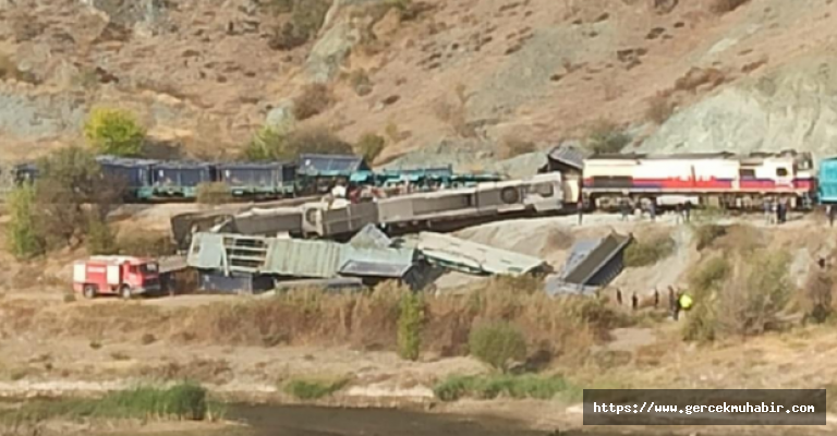 Ankara'da iki tren kafa kafaya çarpıştı