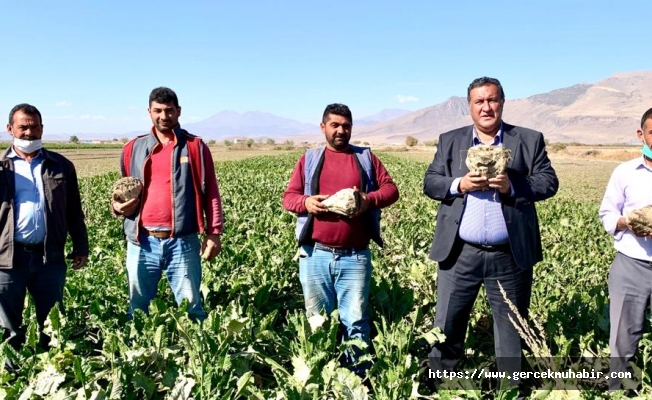 Gürer: “Çiftçilerin Tarım Kredi Kooperatifine olan borçları ötelenmelidir”