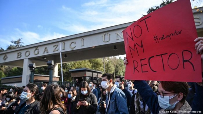 Boğaziçi Üniversitesi'ndeki protestolarda gözaltına alınanlardan 30'una tutuklama talebi