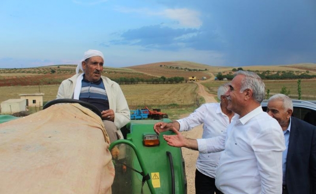 CHP'li Aydınlık: “Çiftçinin sağı solu olmaz, alın teri olur”