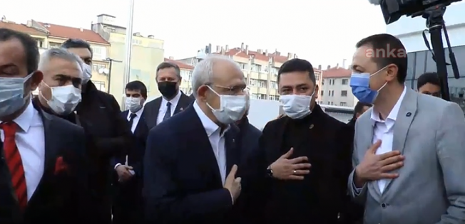 Kılıçdaroğlu'na Bolu'da Yoğun İlgi; Bir Vatandaş Yazdığı Şiiri Okudu
