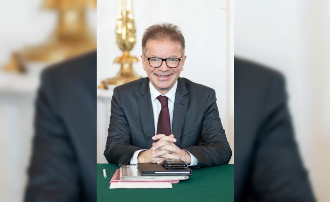 Avusturya  Sağlık Bakanı istifa edeceğini duyurdu