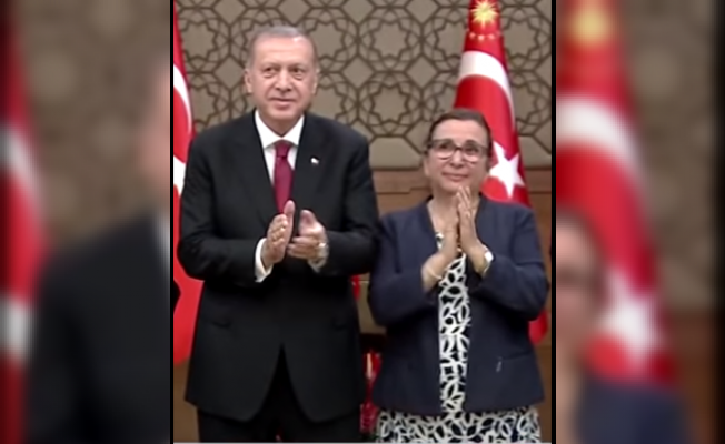 Bakanlık Görevinden Alınan Pekcan'dan Yeni Bakanlarla İlgili İlk Açıklama