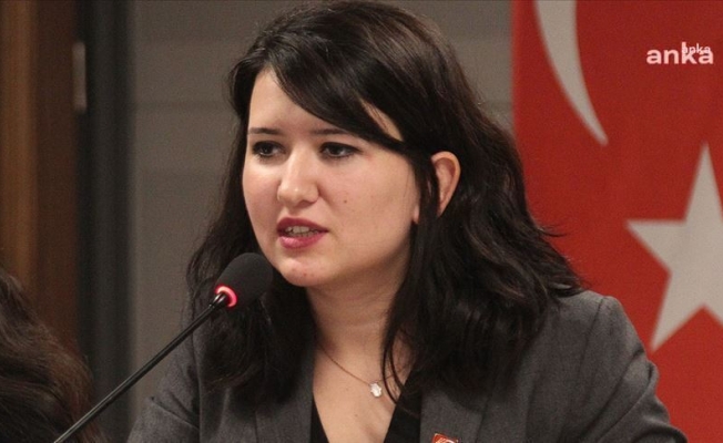 CHP, her hafta gençlerin sorunlarını dinleyip raporlayacak CHP, her hafta gençlerin sorunlarını dinleyip raporlayacak