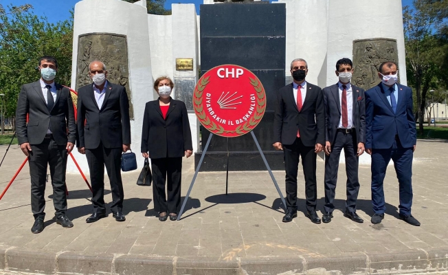Diyarbakır Valiliği tören yapmayınca CHP Diyarbakır alternatif 23 Nisan töreni düzenledi
