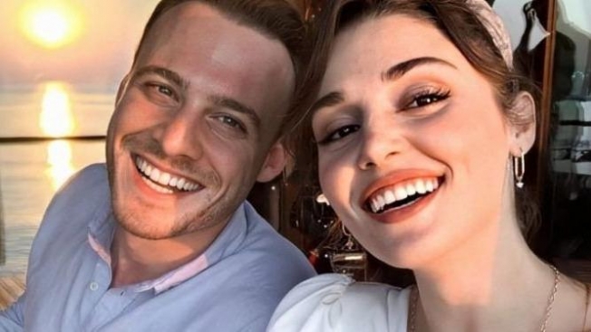 Hande Erçel'in güzelliği karşısında mest olan Kerem Bürsin'den dikkat çeken yorum