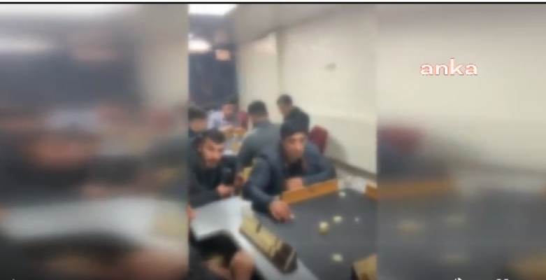 Küçükçekmece'de kısıtlamaya uymayan kafeye baskın: 22 kişiye toplam 76 bin 318  TL para cezası