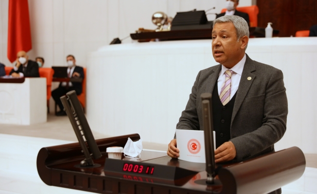 Orhan Sümer: “Öğretmenlerimizin üç kuruş ek ders ücretine kadar göz diken anlayışı kabul etmiyoruz”