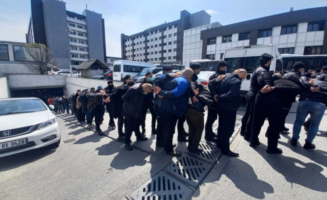 Sedat Peker Operasyonunda Gözaltına Alınanlar Adliyeye Sevk Edildi