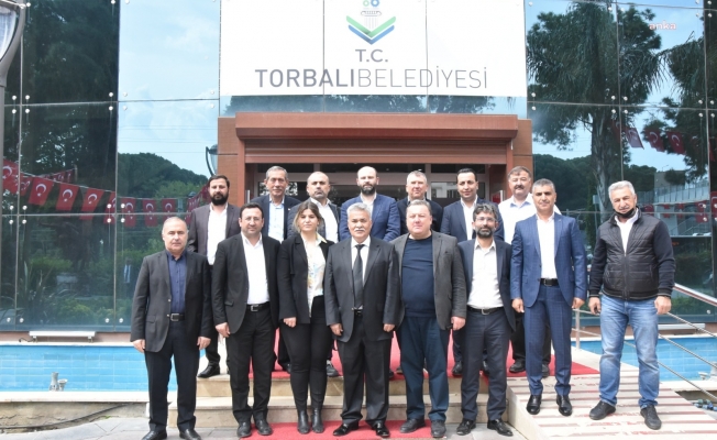 Torbalı'da CHP'li meclis üyelerinden ortak bildiri: "Seçimi 50 kere tekrarlasalar, kaybedecekler"