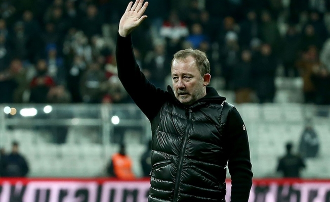 Beşiktaş'ta gündem Chidozie Awaziem! Sergen Yalçın onay verdi Beşiktaş'ta gündem Chidozie Awaziem! Sergen Yalçın onay verdi