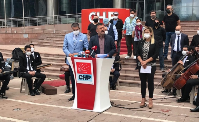 CHP'li Ağbaba: "İktidar sahne, sanat ve eğlence sektörüne savaş açtı"