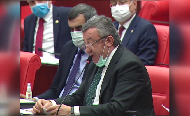 Engin Altay, "Yalan siyaseti" diyen AKP'lilere birbiriyle çelişen tüm açıklamaları yansıttı
