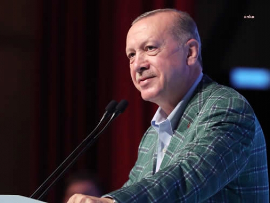 Cumhurbaşkanı Erdoğan: “Kibir, büyüklenme, böbürlenme, vatandaşlarla arasına aşılmaz duvarlar örme bize asla yakışmaz"