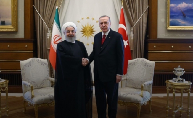 Erdoğan, İran Cumhurbaşkanı Ruhani ile görüştü