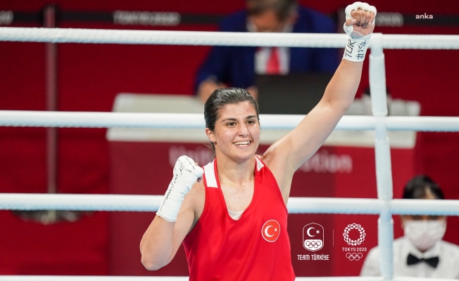 Milli kadın boksörler Busenaz Sürmeneli ve Buse Naz Çakıroğlu finalde