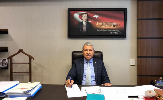 Orhan Sümer; “Kendi çiftçimiz ölüyor, bu ne Sudan sevdasıdır” Orhan Sümer; “Kendi çiftçimiz ölüyor, bu ne Sudan sevdasıdır”