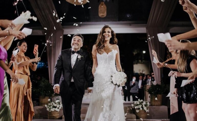 Arda Türkmen ve Melodi Elbirliler Evlendi