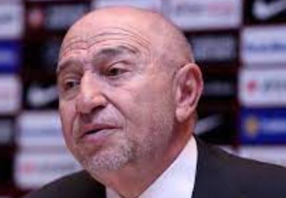 Nihat Özdemir: Hem bazı hakem kararlarından hem de bazı VAR uygulamalarından biz de rahatsızız