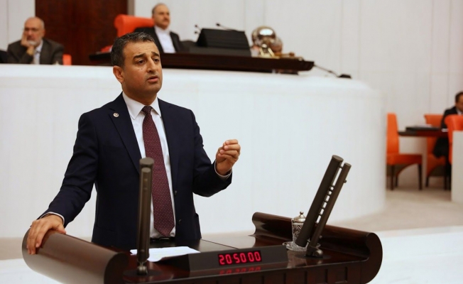 CHP'li Bulut'tan Bakan Koca'ya ilaç tadariki tepkisi: “Türkiye’de savaş yok. Vatandaşlar ilaç stoklamaya başladı