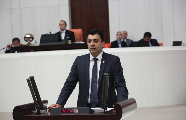 CHP’li Emre’den TÜGVA ve TÜRGEV önergesi: "Aktarılan kaynak ve 'devlete sızma' iddiaları araştırılmalı"