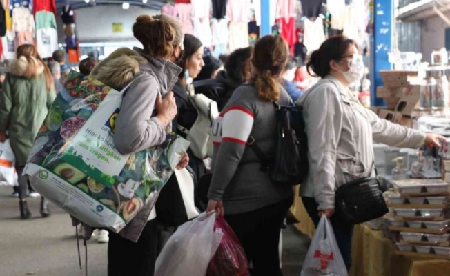 Edirne’ye alışverişe gelen Bulgaristan vatandaşı: "Bizim paranın değeri var, sizin paranın değeri yok"