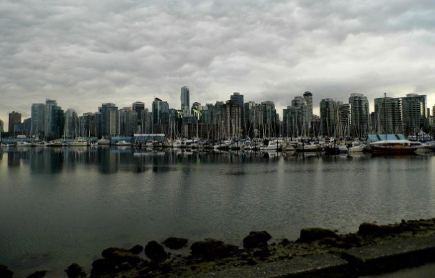 Fırtına, Vancouver'da Tüm Ulaşımı Engelledi
