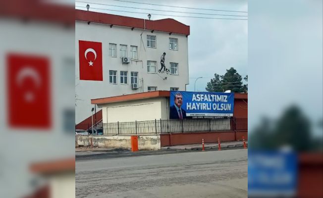 CHP’li Tanal'dan AKP’li Beyazgül’e: "Pankart sevdası sınır tanımıyor!"