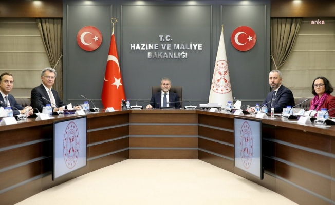 Hazine ve Maliye Bakanı Nebati TÜSİAD heyeti ile görüştü