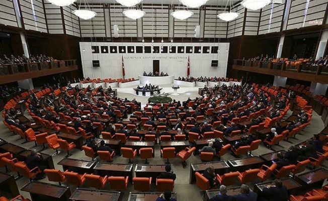 AKP'nin kadına ve sağlık çalışanlarına şiddetle ilgili kanun teklifinde ceza artışları sınırlı kaldı