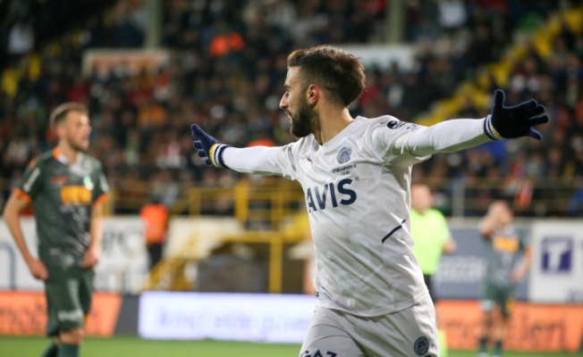 Fenerbahçe farklı kazandı