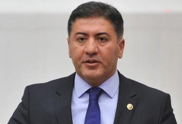 Murat Emir: “2022'nin ilk üç ayında toplam 567 hekim yurt dışına gitmek için iyi hal belgesi aldı. Erdoğan bu tablodan memnun mudur”