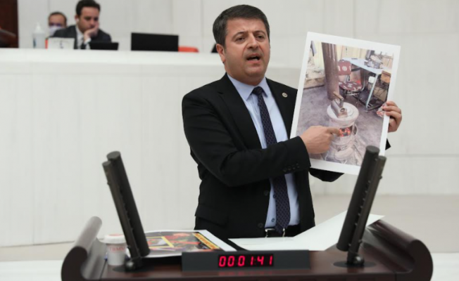 CHP Esnaf Masası, Vatandaşın Nabzını Tuttu: "Terzi Ütüsünü Soba Üzerinde Isıtıyor, Manav Meyveyi Taneyle Satıyor"