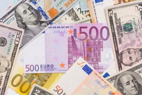 Dolar 14,69 TL’den euro da 16,23 TL’den haftayı tamamladı