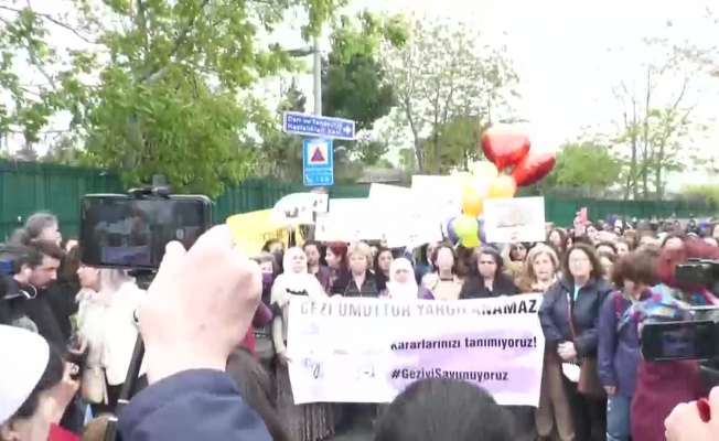 Gezi Davası Kararları, Bakırköy Kadın Kapalı Cezaevi Önünde Protesto Edildi