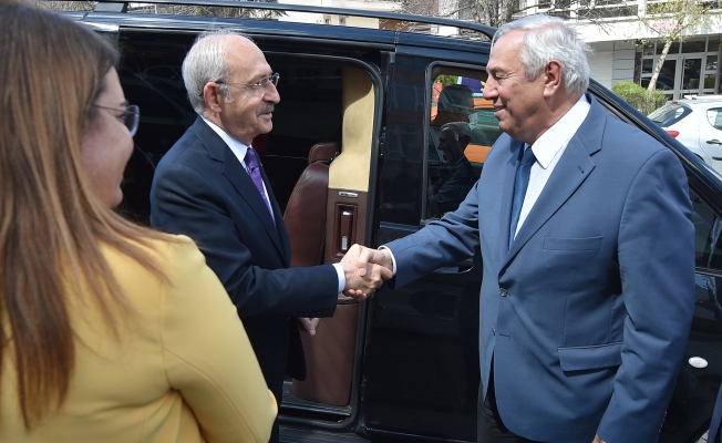 Kemal Kılıçdaroğlu Yeniçağ Gazetesi'ni ziyaret etti
