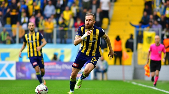 Ankaragücü ve Ümraniyespor Süper Lig'e yükseldi