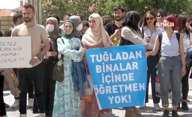 102 gündür atama bekleyen öğretmenler başkentte: "Kendi mesleğimizi yapabilmek için 16 yıl okuduk, ne yapabiliriz ki başka?”