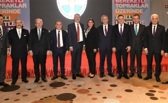CHP'li Büyükşehir Belediye Başkanları Eskişehir'de Buluşuyor