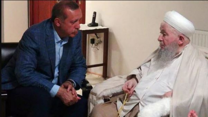 Erdoğan’dan İsmailağa Cemaati'nin lideri Mahmut Ustaosmanoğlu için gazetelere taziye ilanı