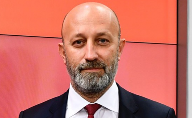Galatasaray'ın yeni Futbol Direktörü Cenk Ergün: "Şampiyonluğa oynayan takım kuracağız"