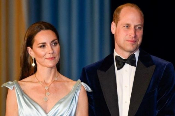 Kraliyeti karıştıracak iddia: Prens William, Kate Middleton'ı aldatıyor Kraliyeti karıştıracak iddia: Prens William, Kate Middleton'ı aldatıyor