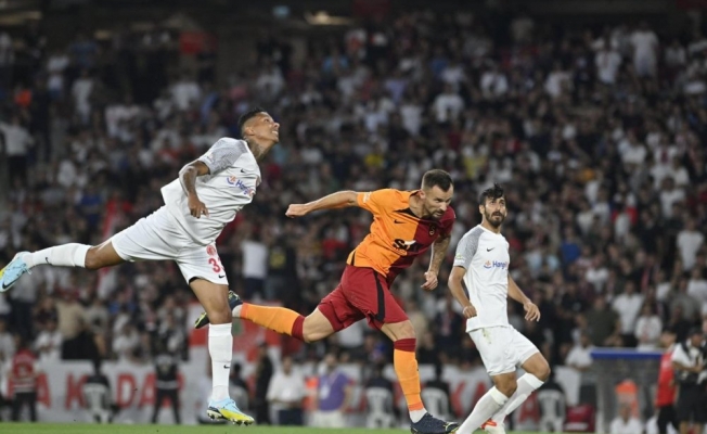 Galatasaray deplasmanda güldü